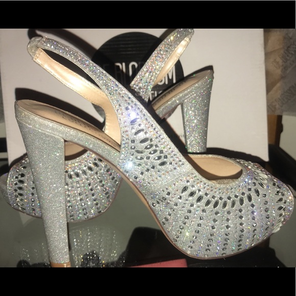 De Blossom Collection Heels - Picture 2 of 3